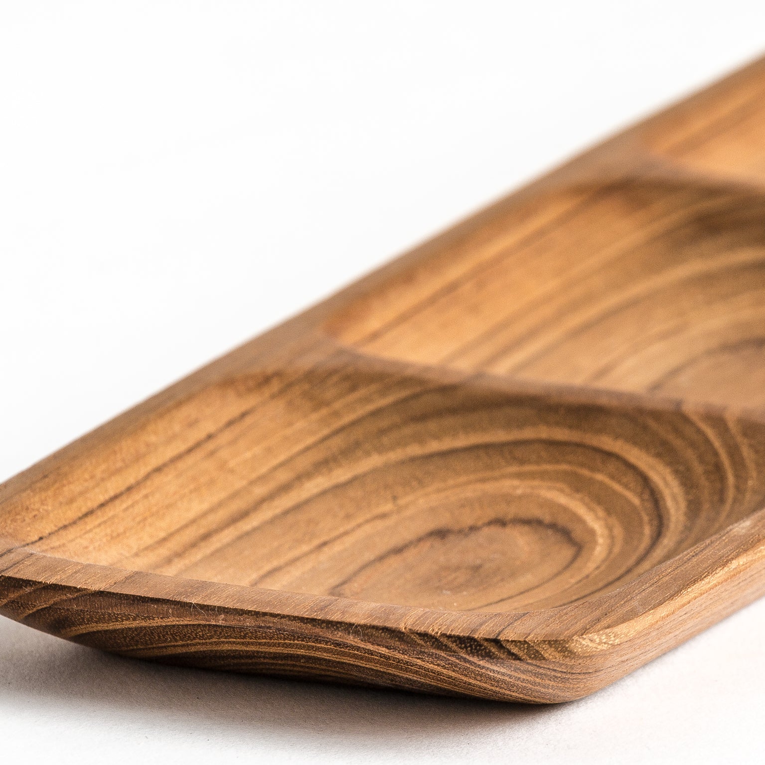 IKUAH TRAY